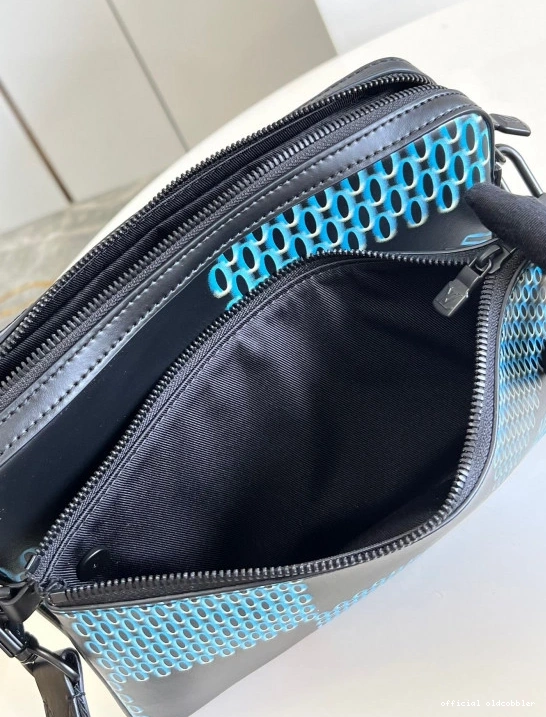 Official oldcobbler VUITTON TRIO LOUIS MESSENGER 0814